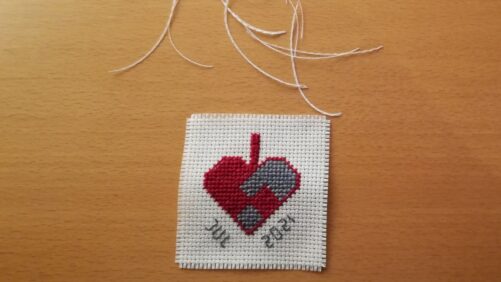 Ophæng frynset i siden