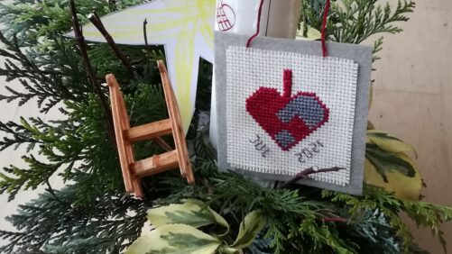 Lille flettet julehjerte