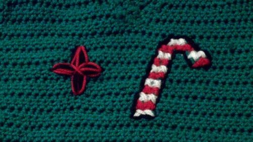 Broderi på hæklet vest